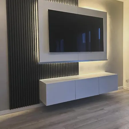 Reine De Coeur Paris Daire Courbevoie